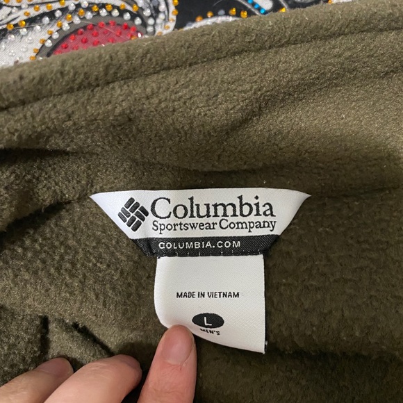 *SOLD ON DEPOP* Columbia Pullover - Picture 4 of 4